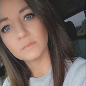 Meet your Posher, Felicia